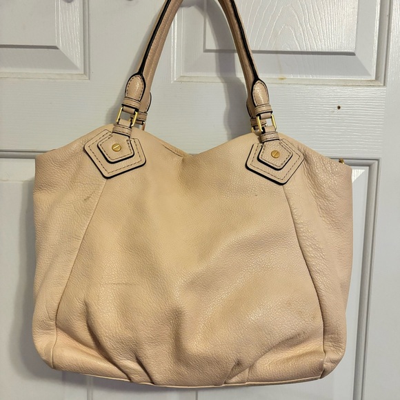 🔥Marc By Marc Jacobs Classic Q Nude Shoulder Bag PRICED TO SELL - Picture 3 of 9
